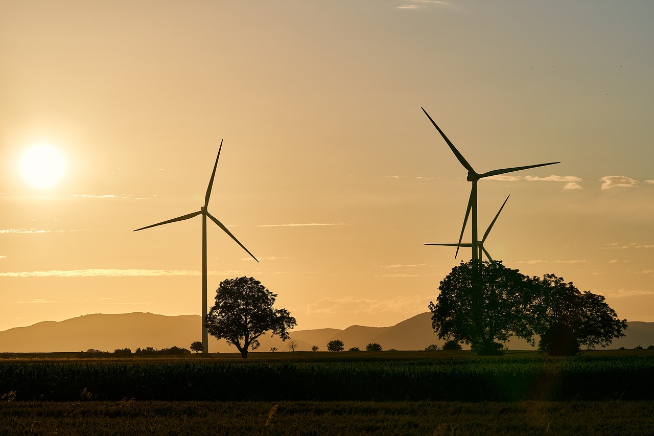 The Benefits of Clean Energy - Solar and Wind Power